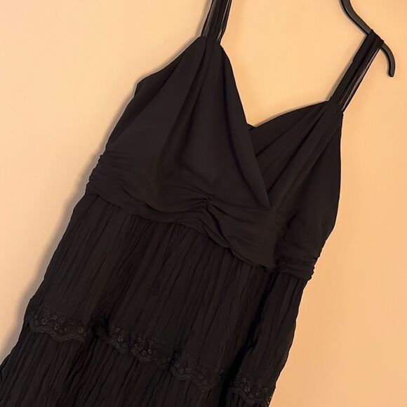 Lane Bryant Crepe and Lace Trimmed Tiered Dress - Size 18 - Picture 8 of 16